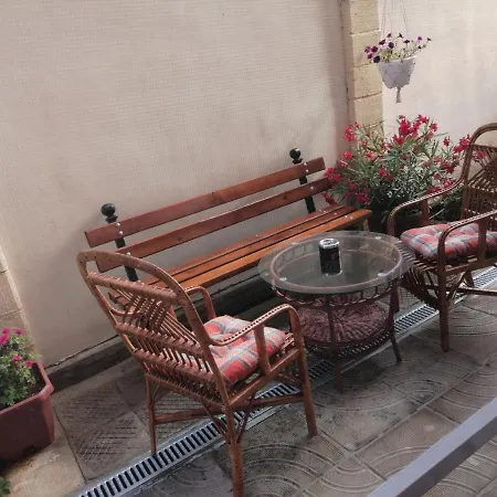 Апартаменты Sunny House Byala *